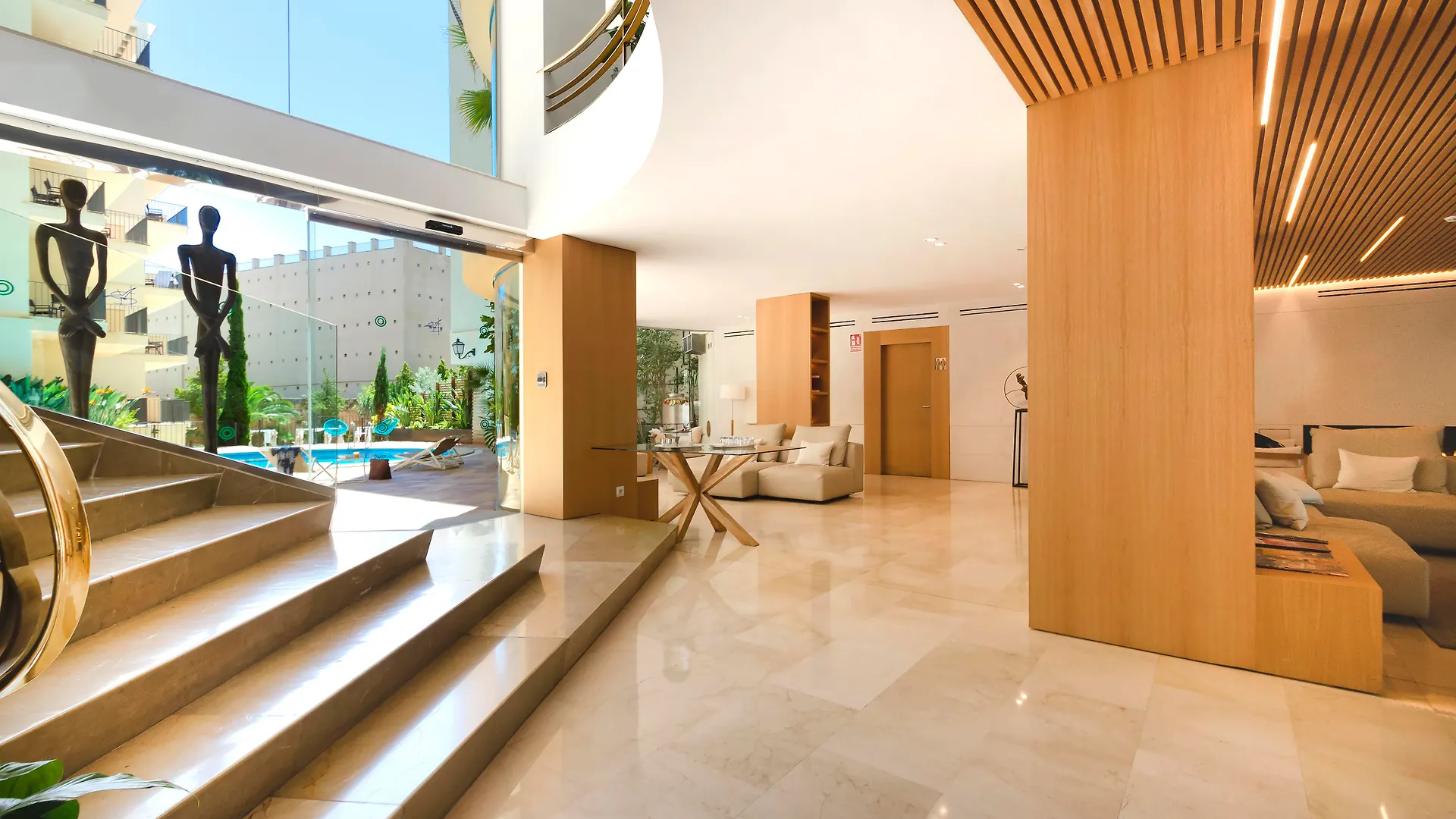 Hotel Saratoga Palma de Mallorca Spain